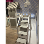 maatwerk kinderbed met trap design